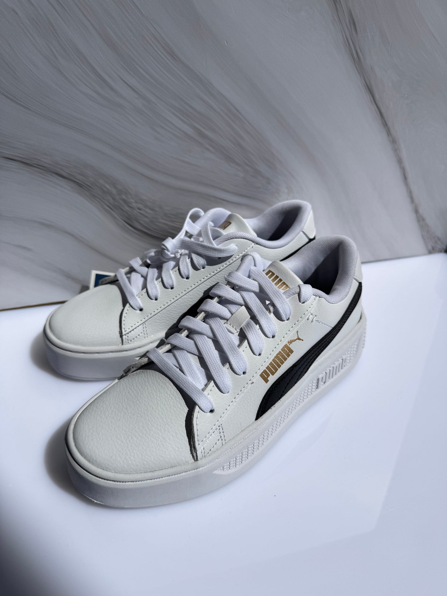 Tenis Puma Talla 23.5 (sin caja)