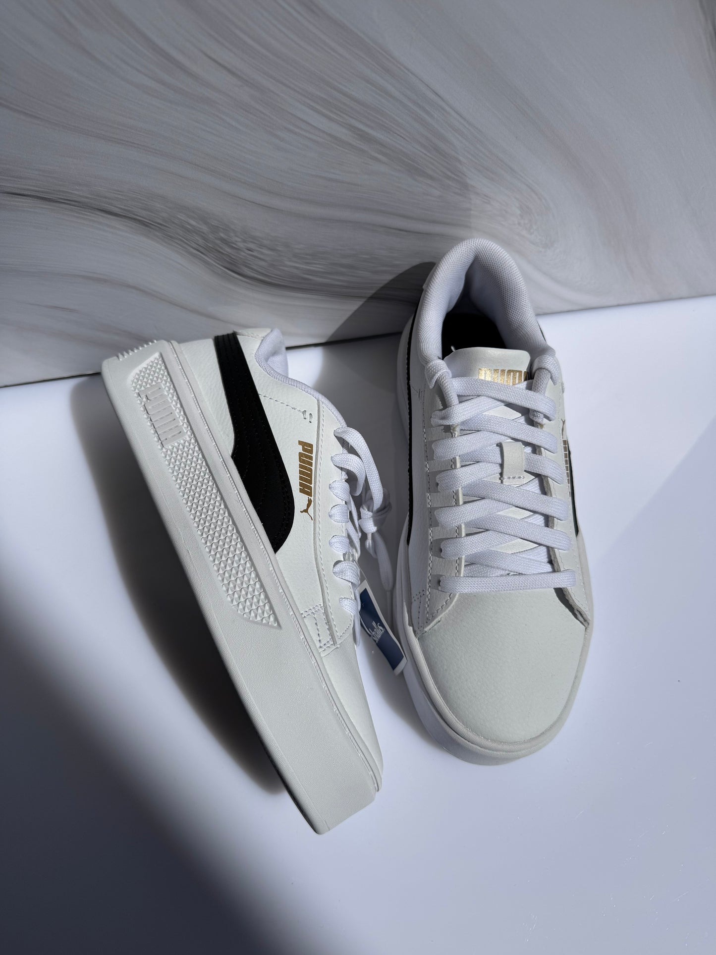 Tenis Puma Talla 23.5 (sin caja)