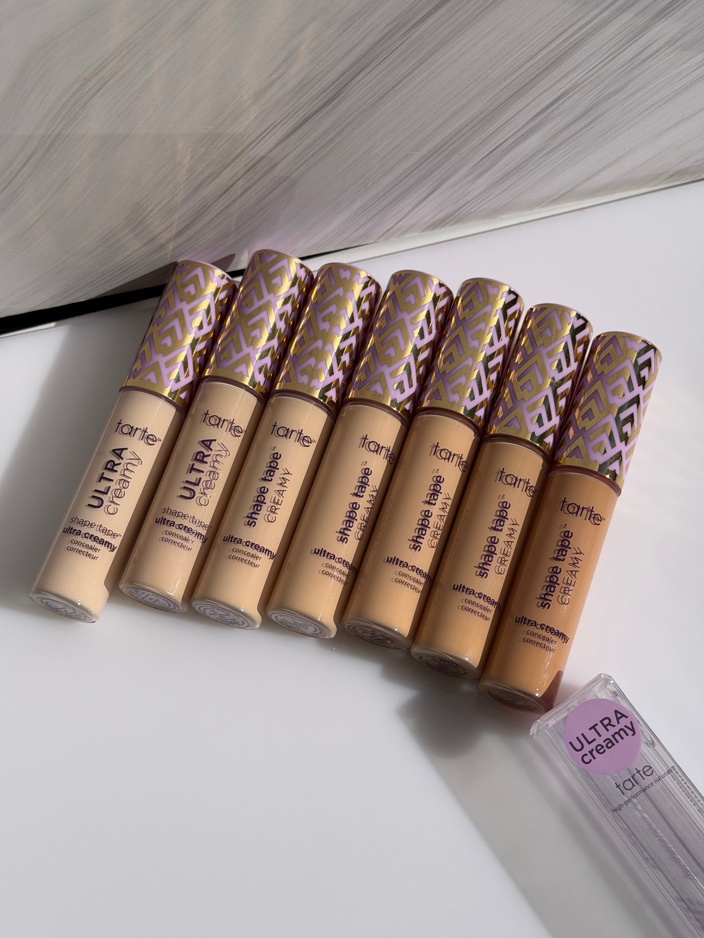Shape Tape Ultra Creamy Concealer Tarte