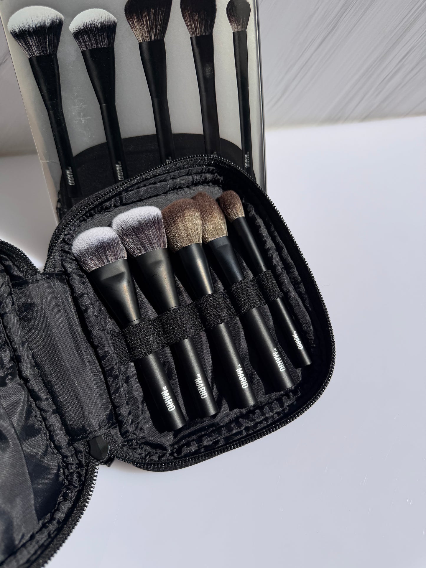 MAKEUP BY MARIO -Mario's Essential Cosmetic Brush Set