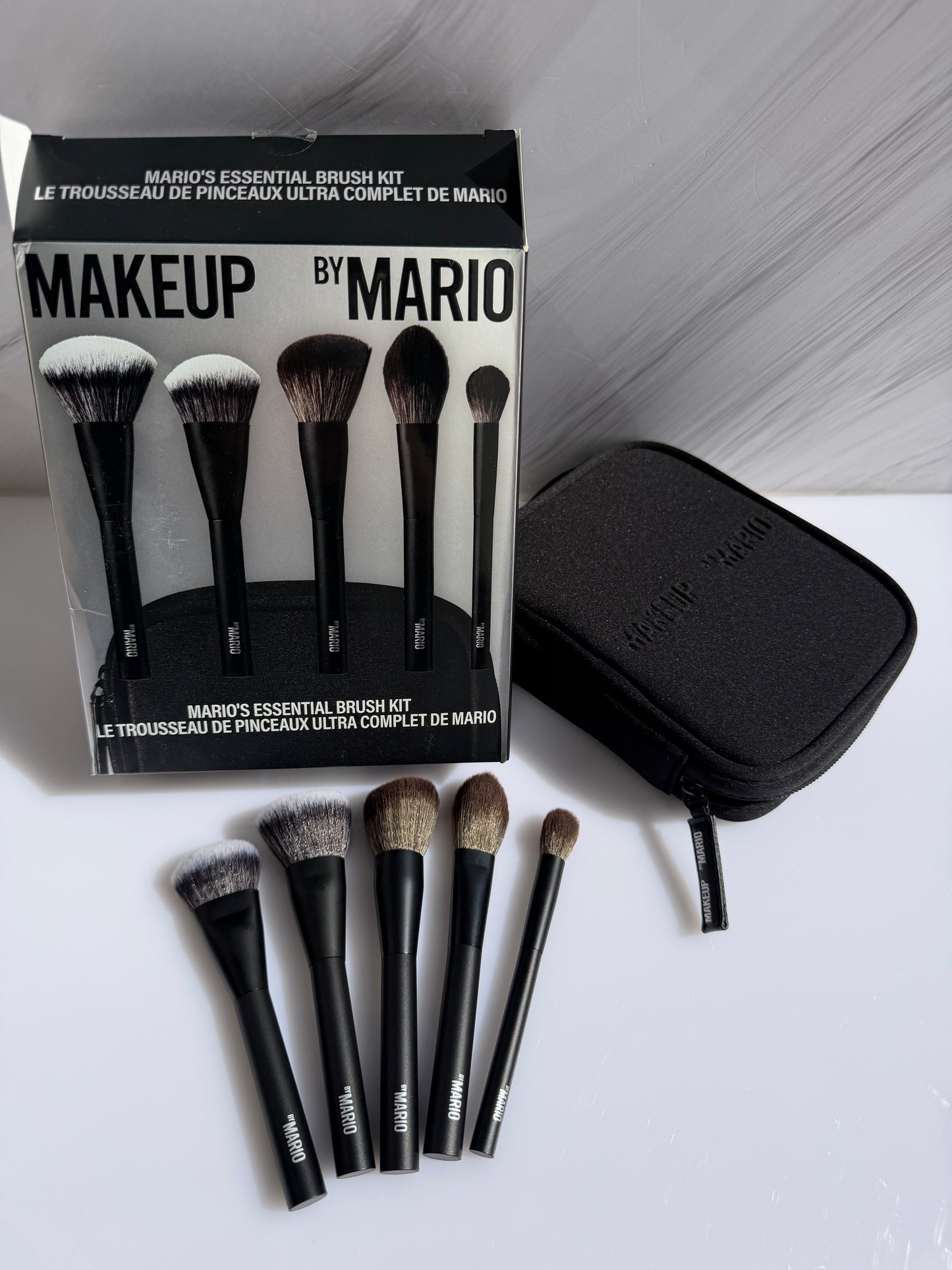 MAKEUP BY MARIO -Mario's Essential Cosmetic Brush Set