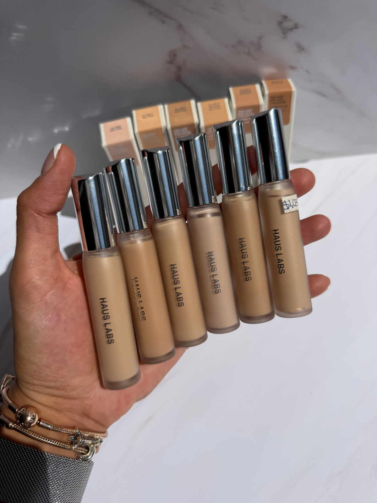 Haus labs -Triclone™ Skin Tech Concealer