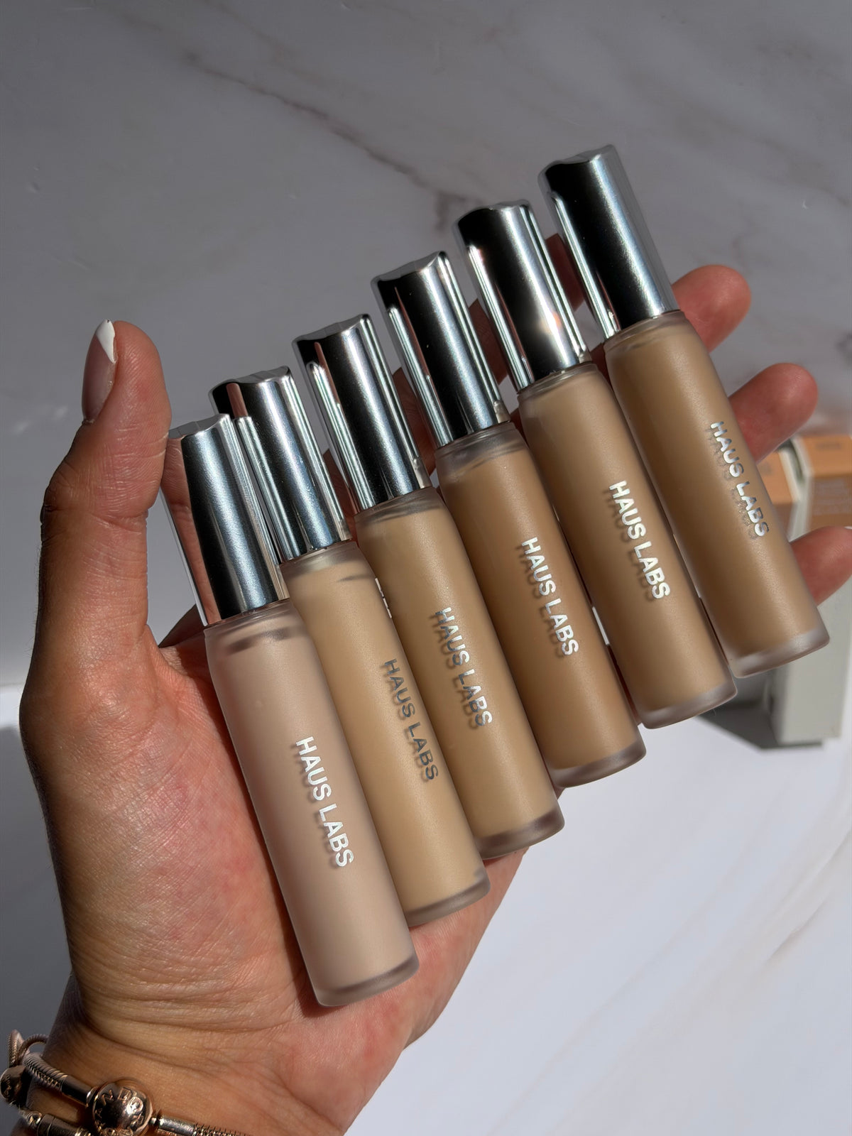 Haus labs -Triclone™ Skin Tech Concealer