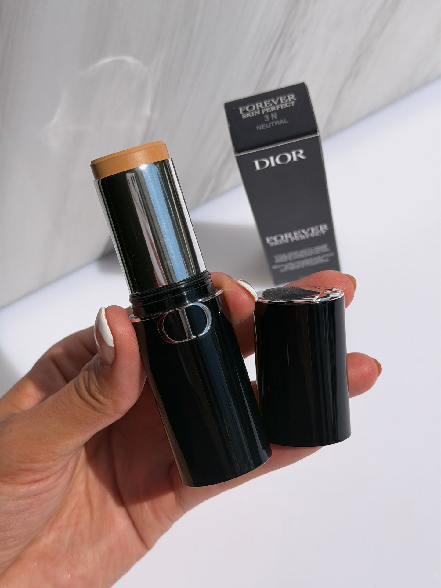 DIOR Forever Skin Perfect 24H Multi-Use Foundation Stick Tono- 3 N