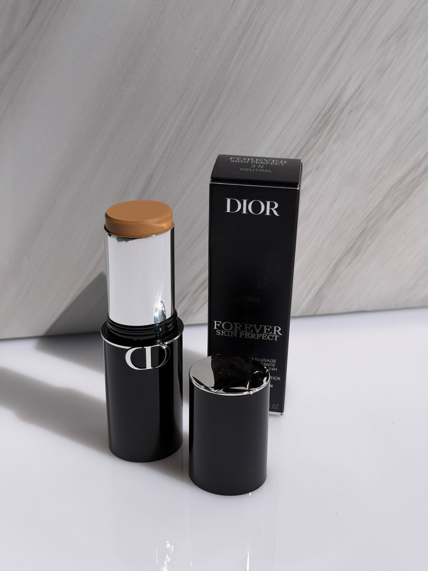 DIOR Forever Skin Perfect 24H Multi-Use Foundation Stick Tono- 3 N