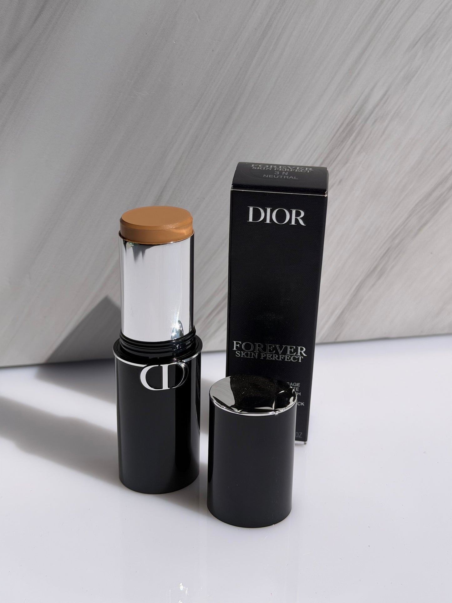 DIOR Forever Skin Perfect 24H Multi-Use Foundation Stick Tono- 3 N