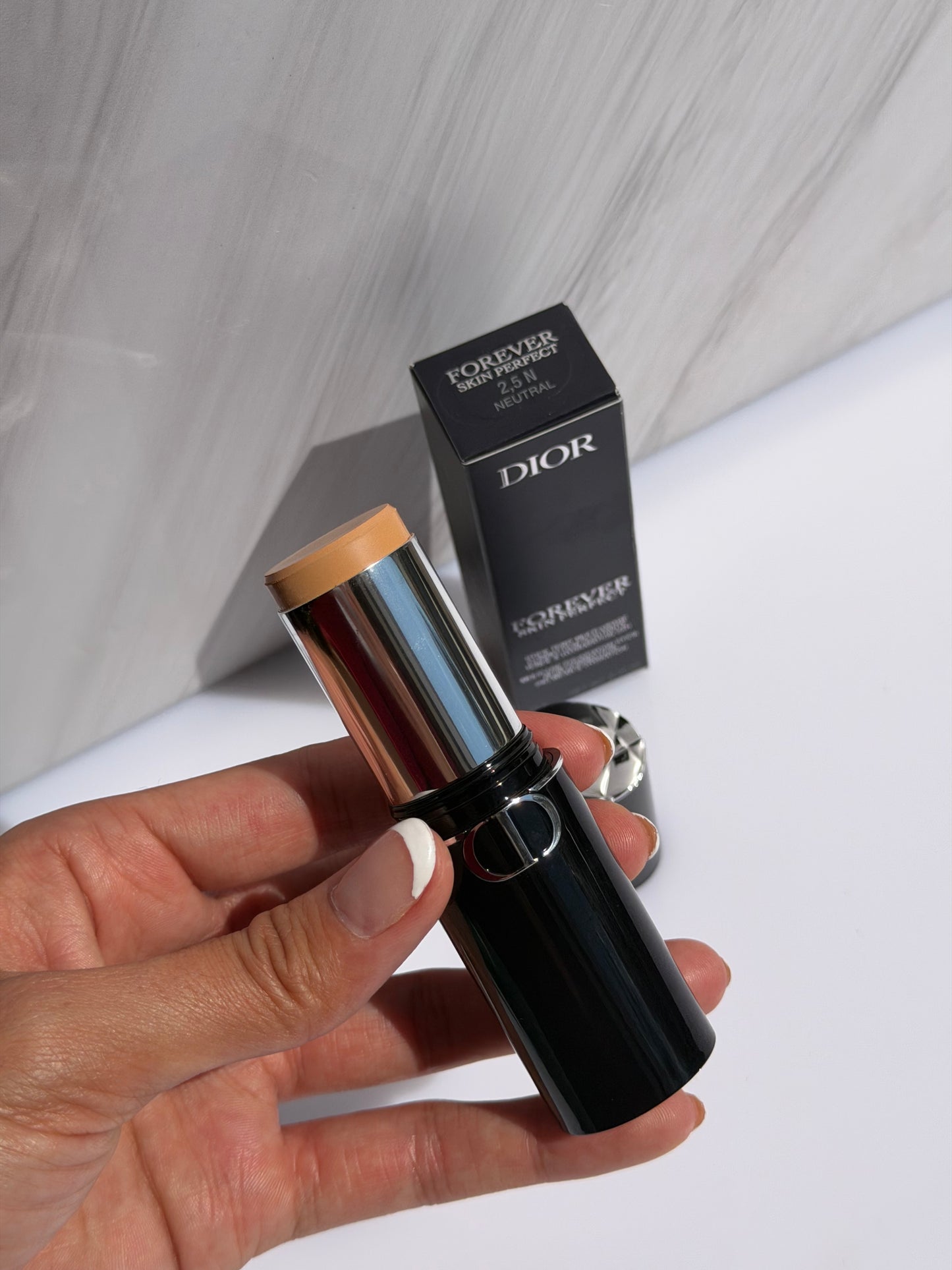 DIOR Forever Skin Perfect 24H Multi-Use Foundation Stick Tono- 2,5 N