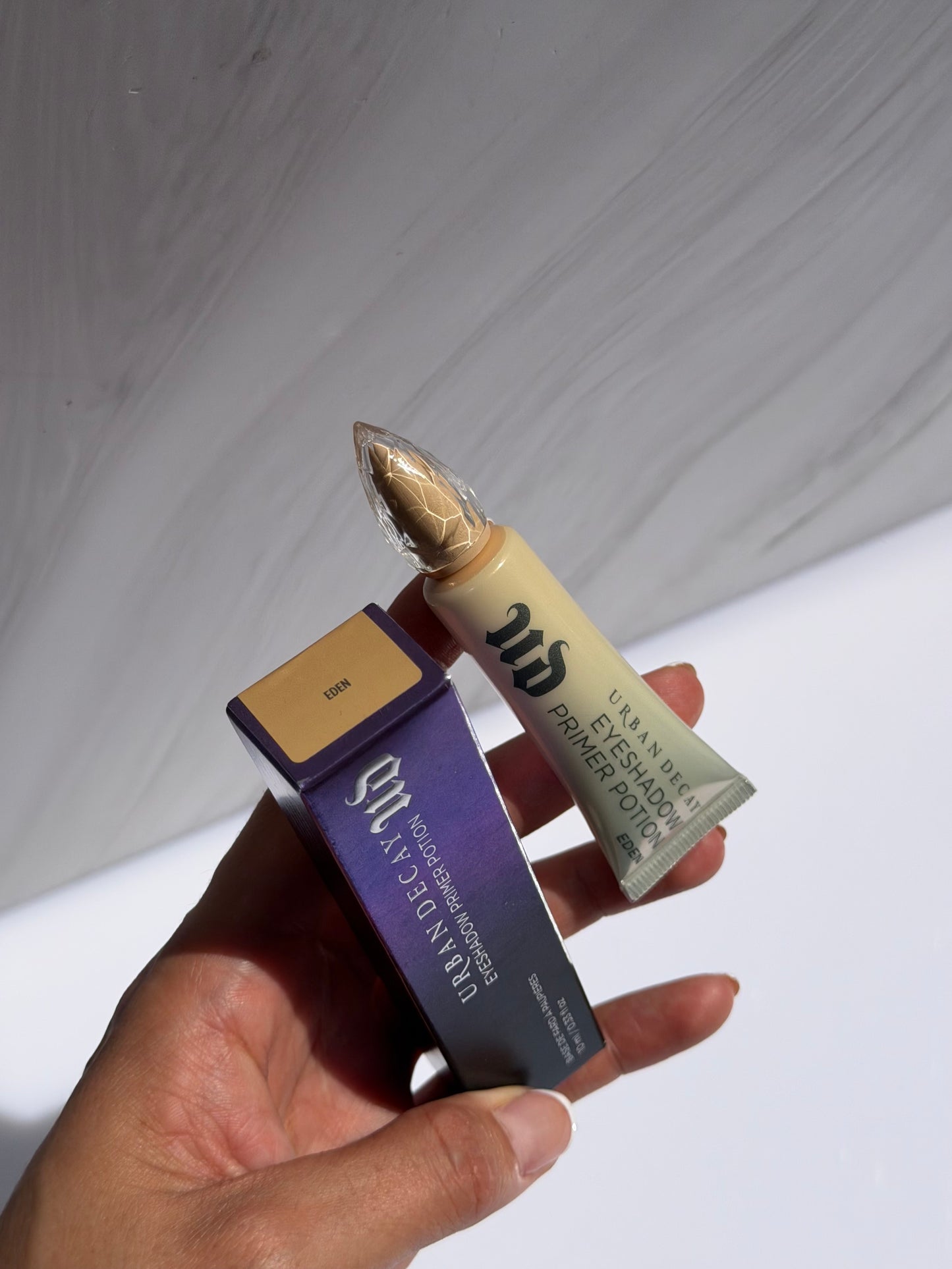 Urban Decay Eyeshadow Primer Potion- EDEN