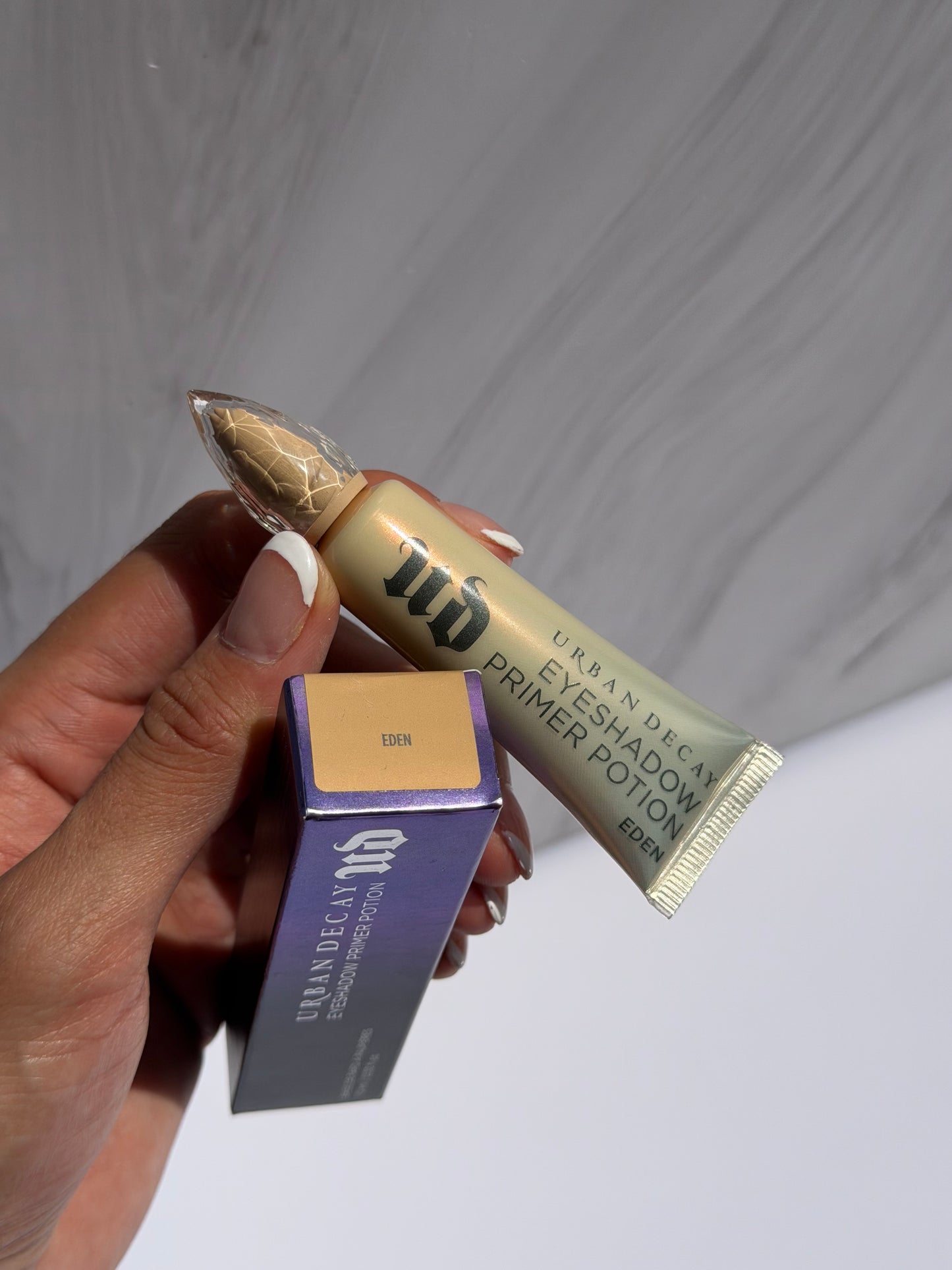 Urban Decay Eyeshadow Primer Potion- EDEN