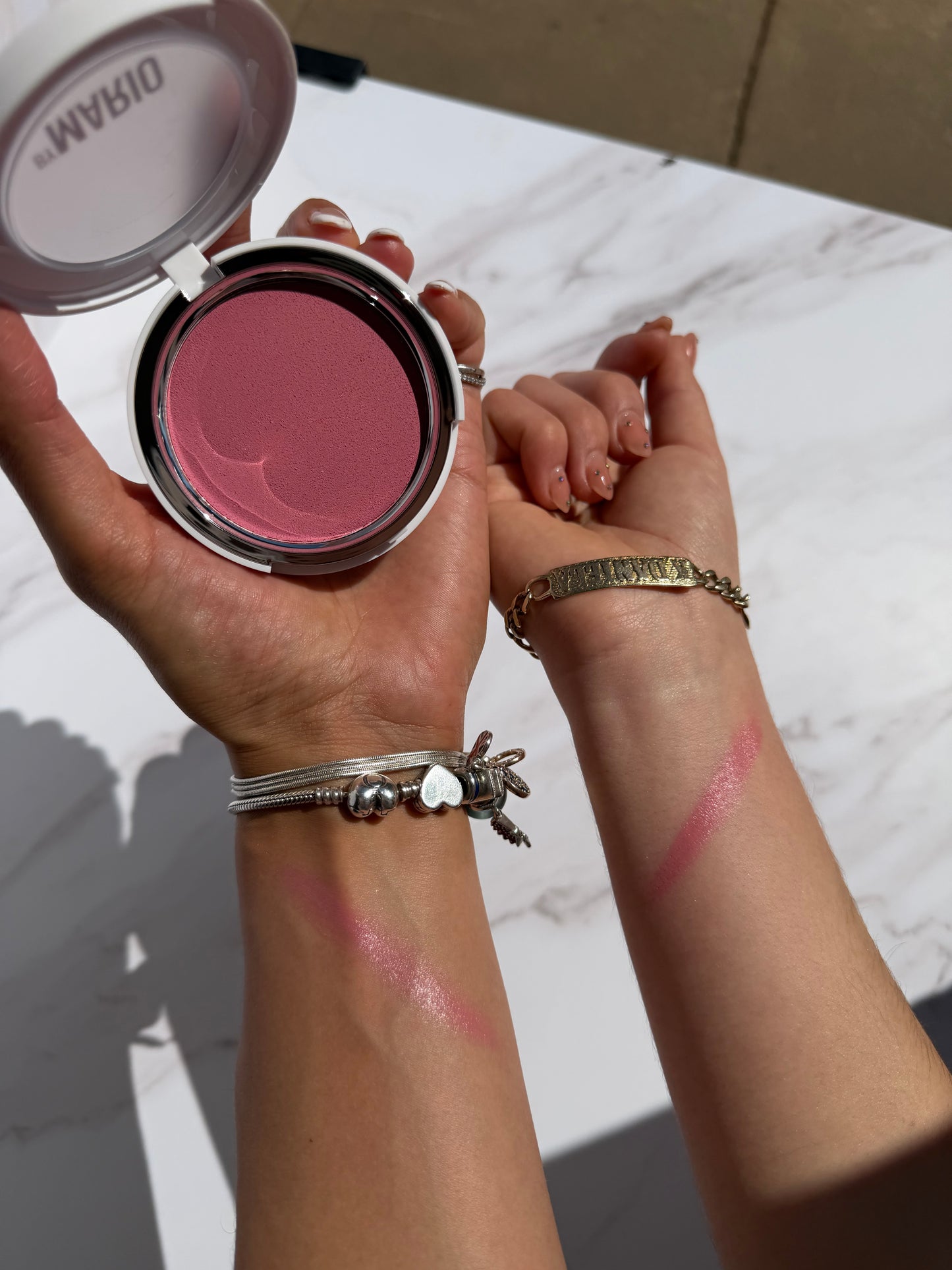 MAKEUP BY MARIO Soft Pop Plumping Cream Blush Veil- Tono Perfect Pink (sin caja)