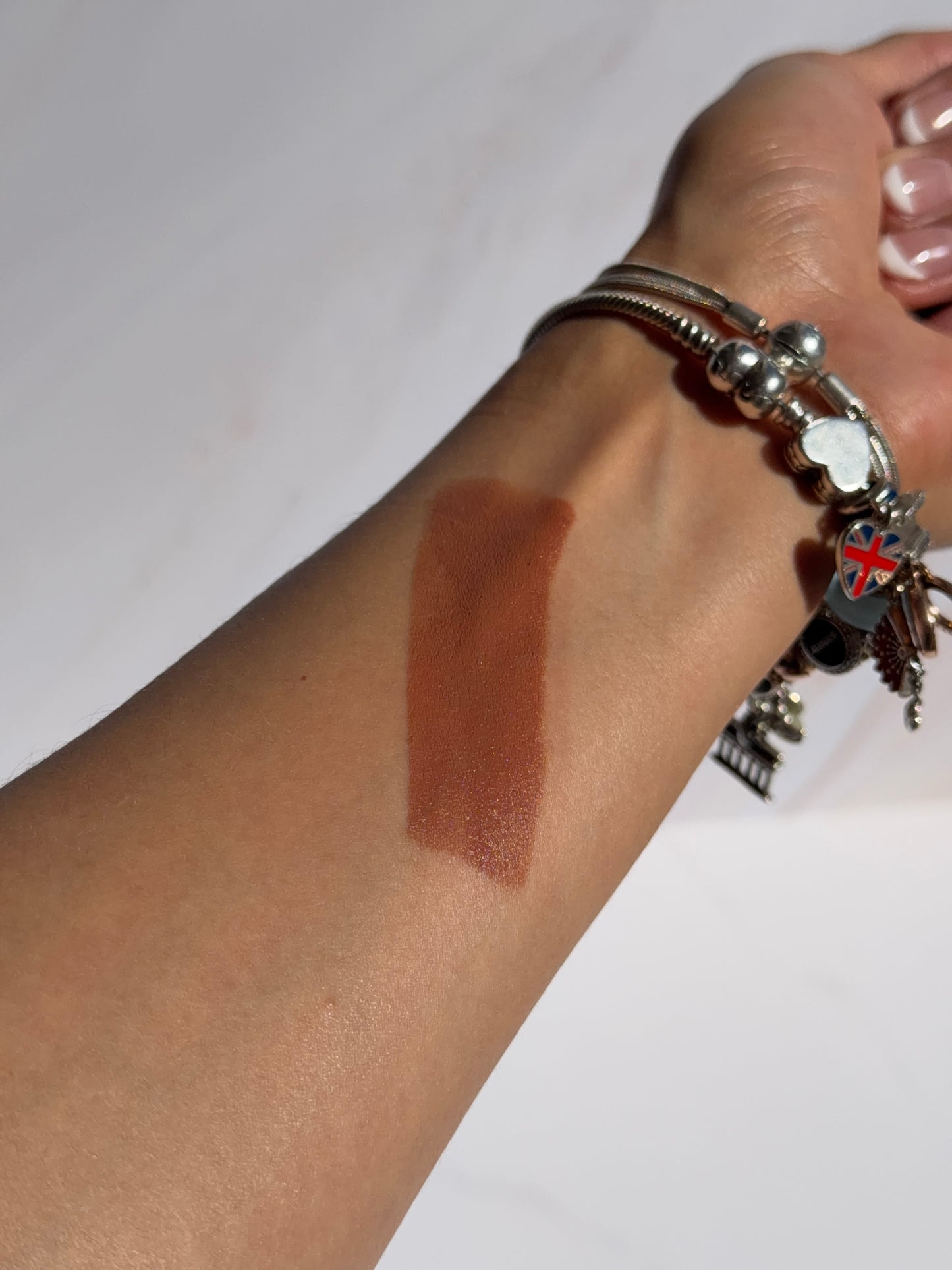 Labial en barra-Rosy McMichael