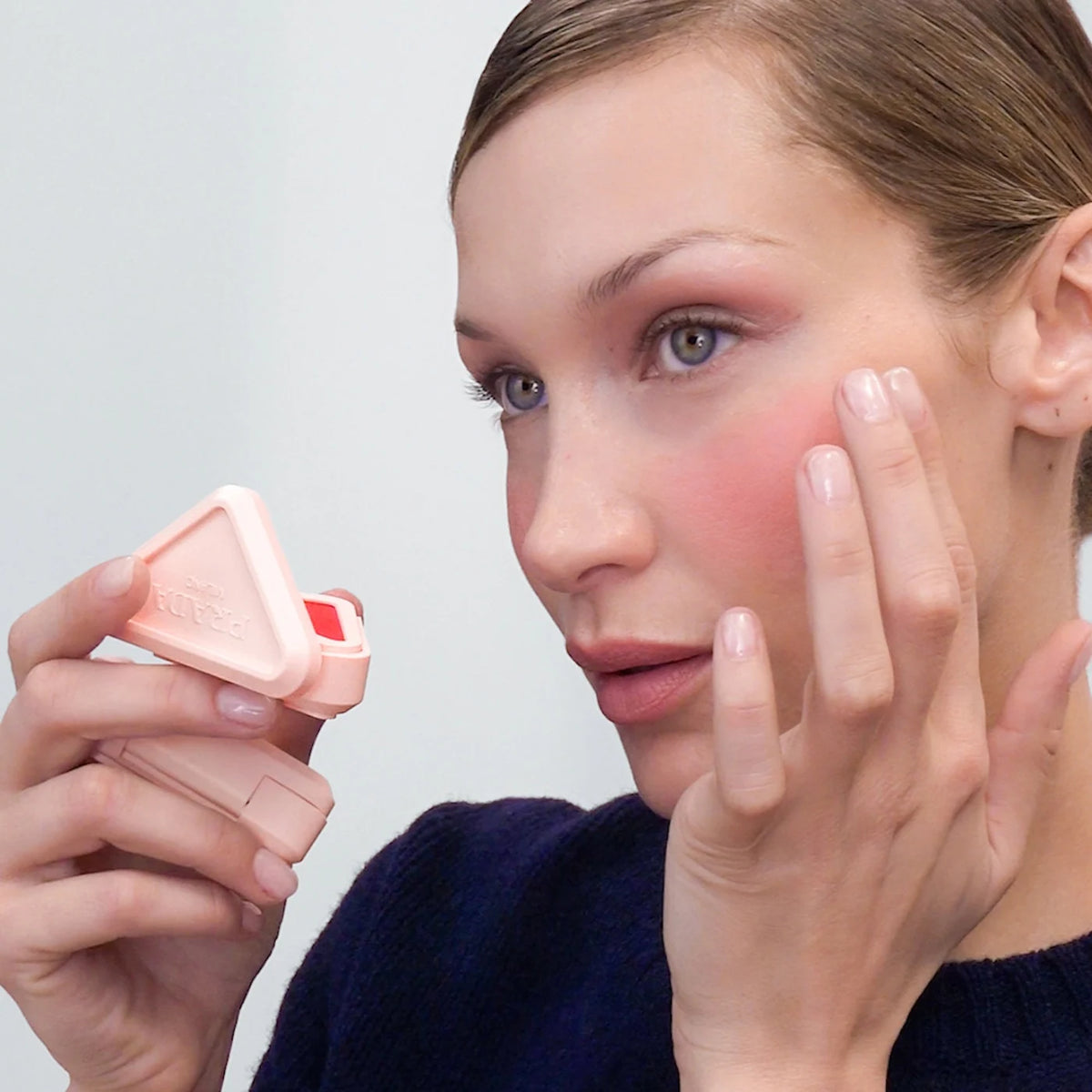 PREVENTA SEPHORA SALE -Prada Touch Cream-To-Powder Soft Blur Longwear Blush tono B32 Caffee