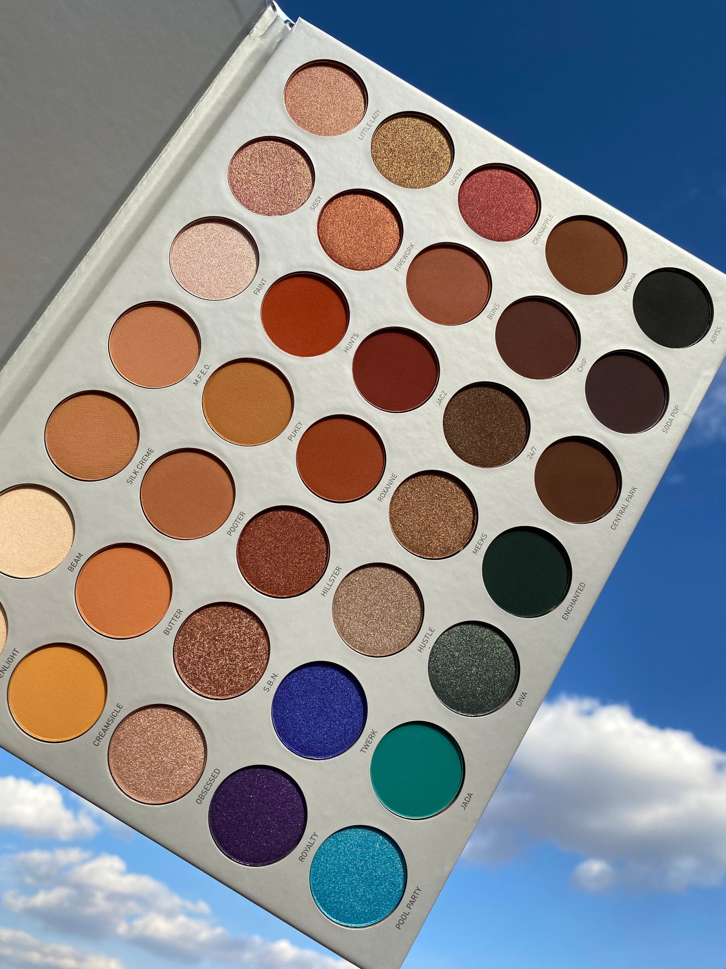 Jaclyn Hill vol 1 palette