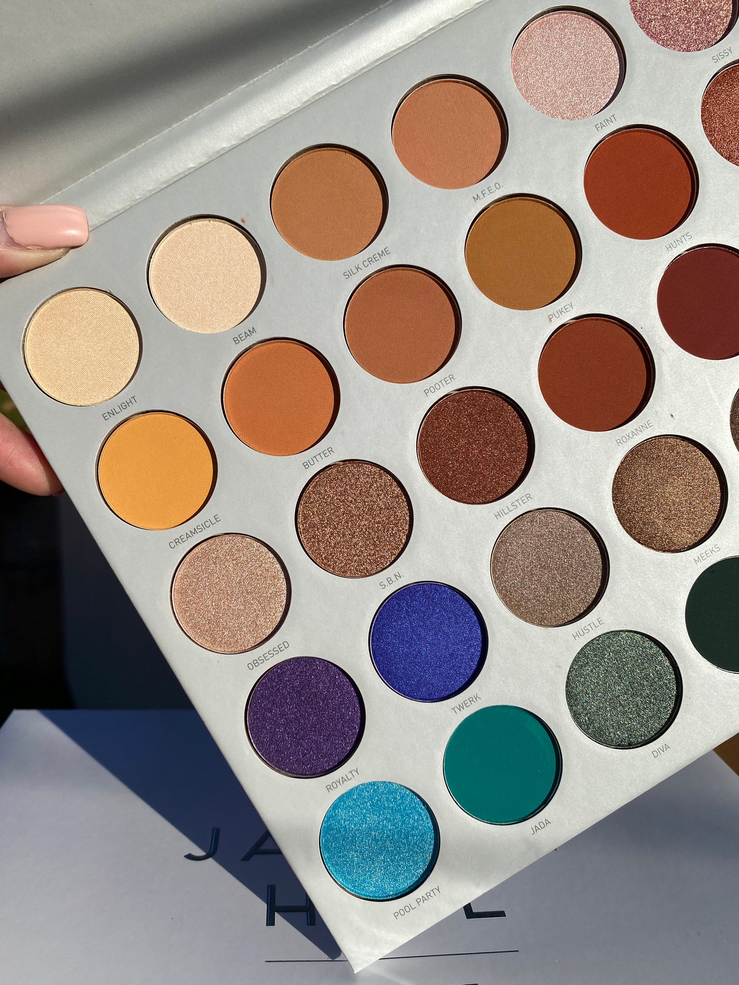 Jaclyn Hill vol 1 palette