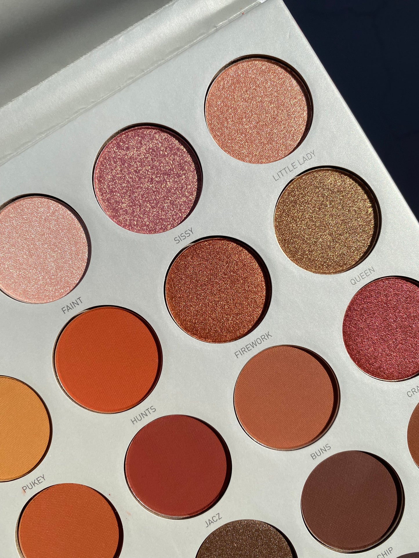 Jaclyn Hill vol 1 palette